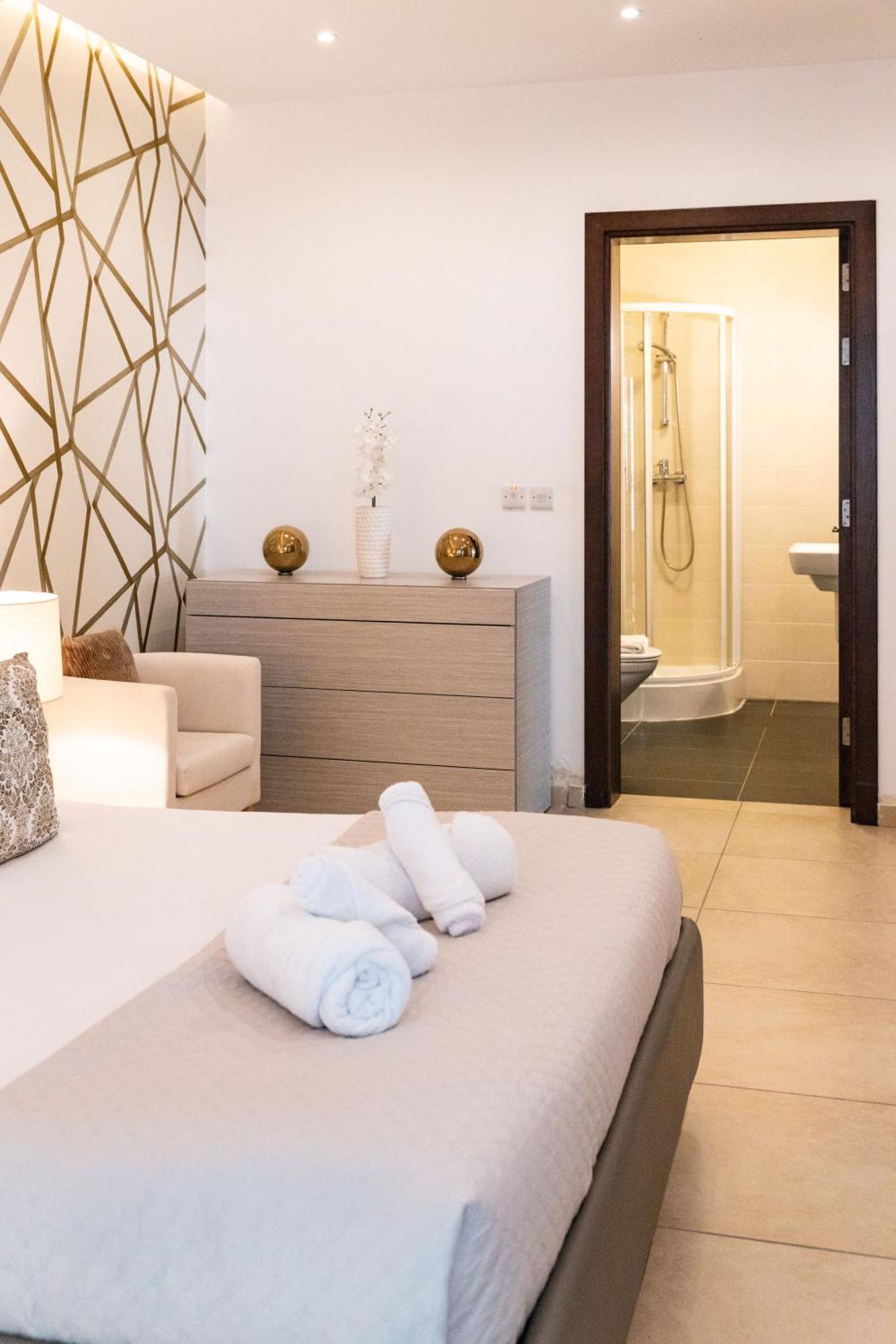 Luxury Seafront 3Br With Pool By Arcobnb Sliema Extérieur photo